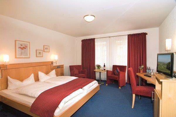 Pension Gaestehaus Kachelofa Vaihingen an der Enz Room photo